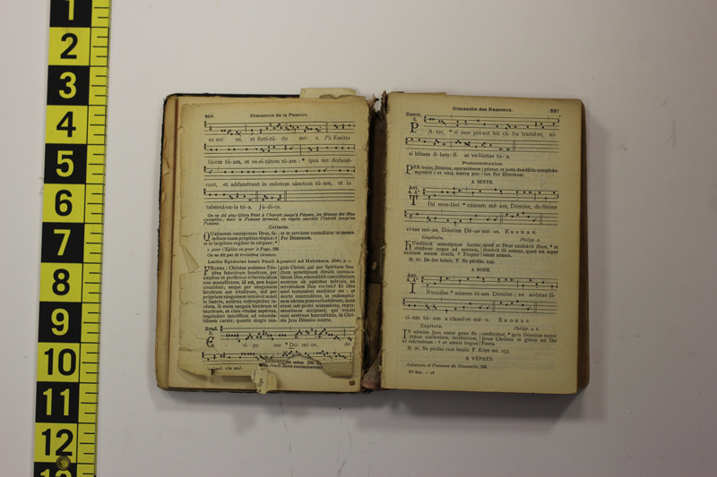 hymnal in french from John Boyle, St. Bonaventure Seminary 3